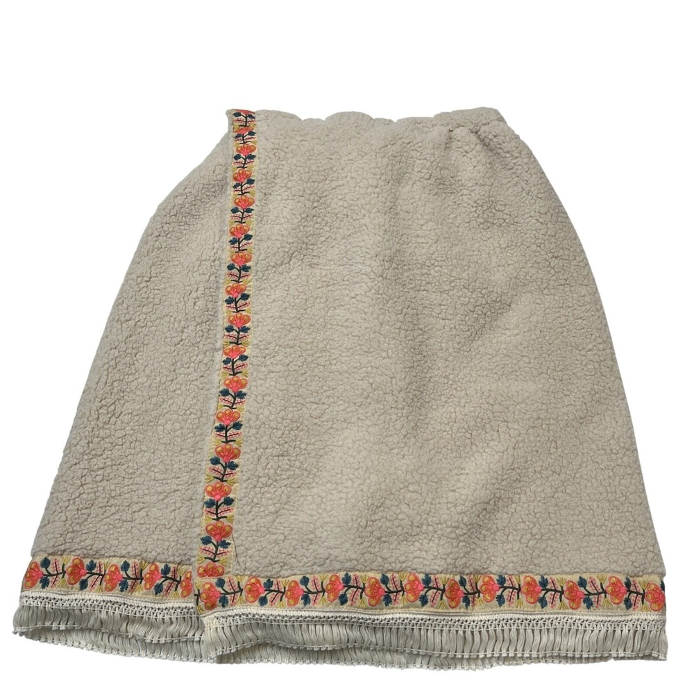 Natural Life Body Towel Wrap L/XL Ivory Fleece Floral Embroidered Magnetic Close